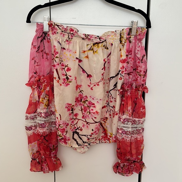 Rococo Sand Top - Picture 3 of 3